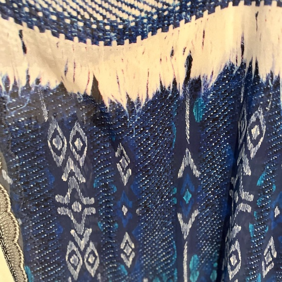 CHARLIE PAIGE OSFM DETAIL PONCHO - Picture 6 of 7
